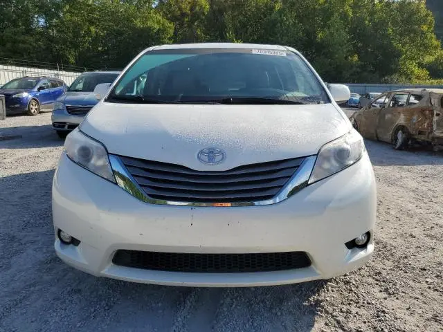 2015 TOYOTA SIENNA XLE  
