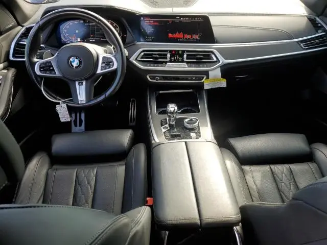 2022 BMW X7 M50I