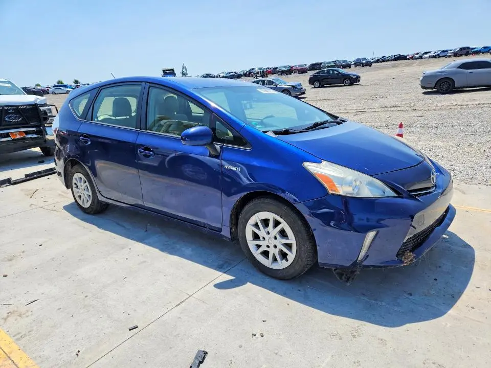 2014 TOYOTA PRIUS V TWO  