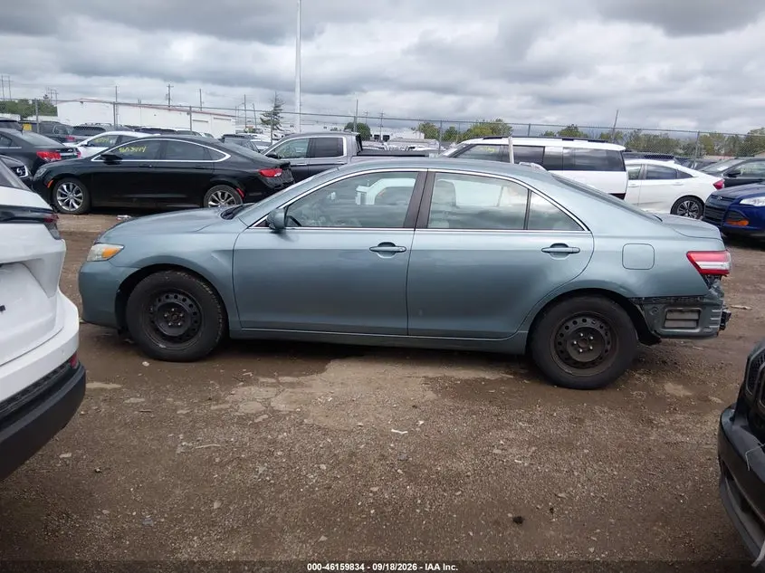 2011 TOYOTA CAMRY LE