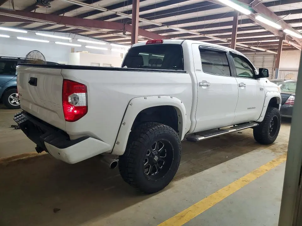2017 TOYOTA TUNDRA CREWMAX LIMITED  