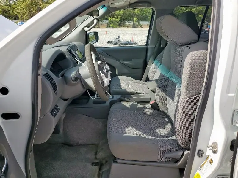 2017 NISSAN FRONTIER S  