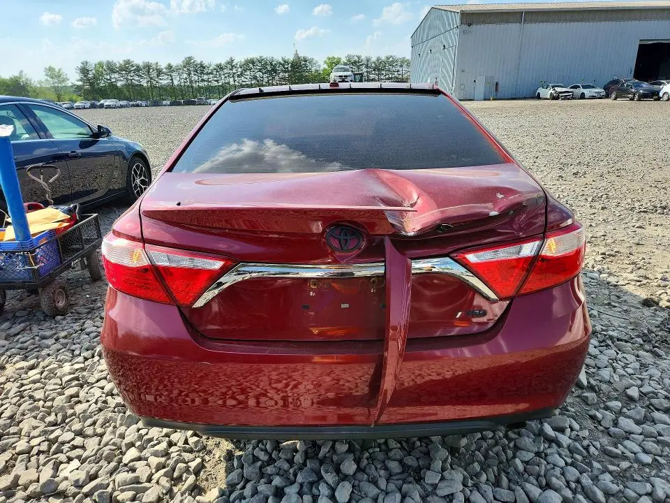 2015 TOYOTA CAMRY XSE  