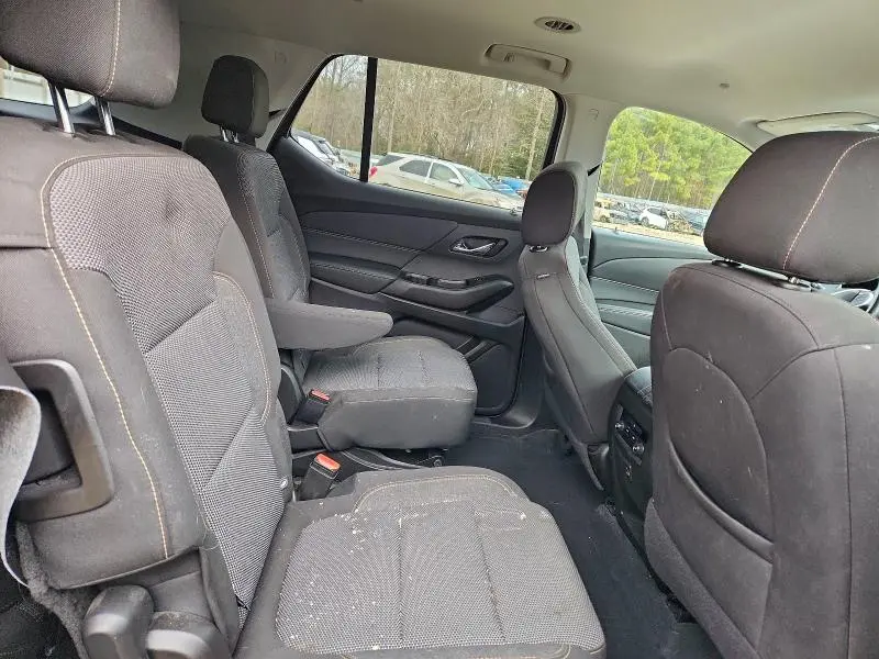 2021 CHEVROLET TRAVERSE LT  