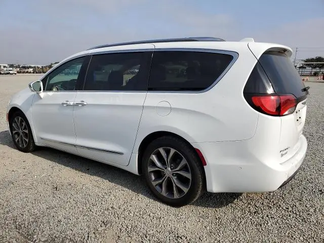 2017 CHRYSLER PACIFICA LIMITED  