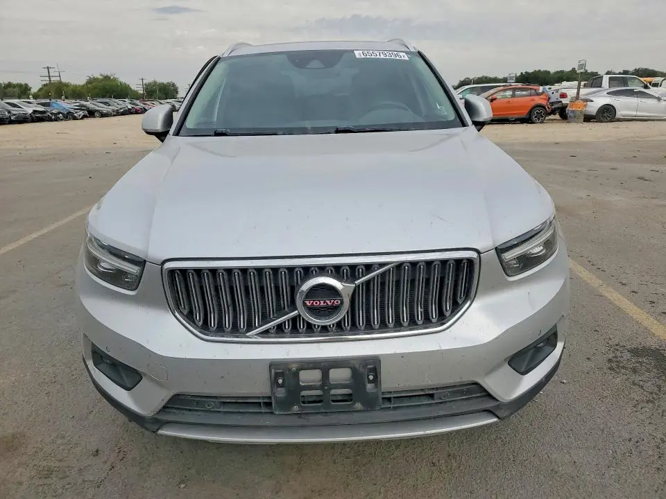 2019 VOLVO XC40 T5 INSCRIPTION  