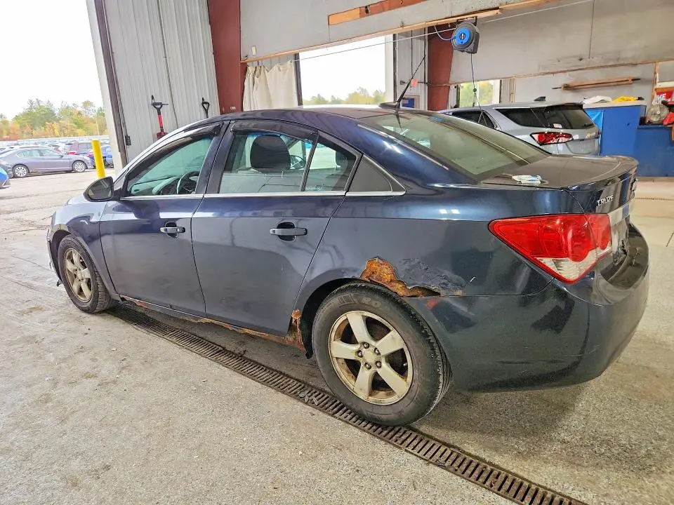 2013 CHEVROLET CRUZE LT  