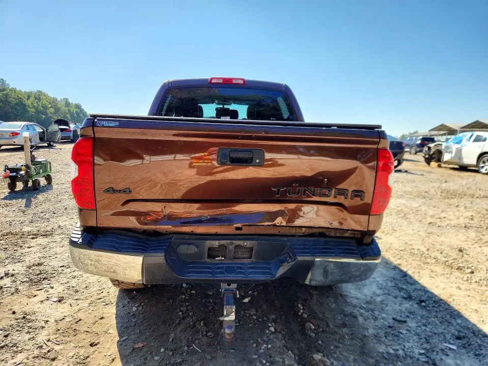 2017 TOYOTA TUNDRA SR5  