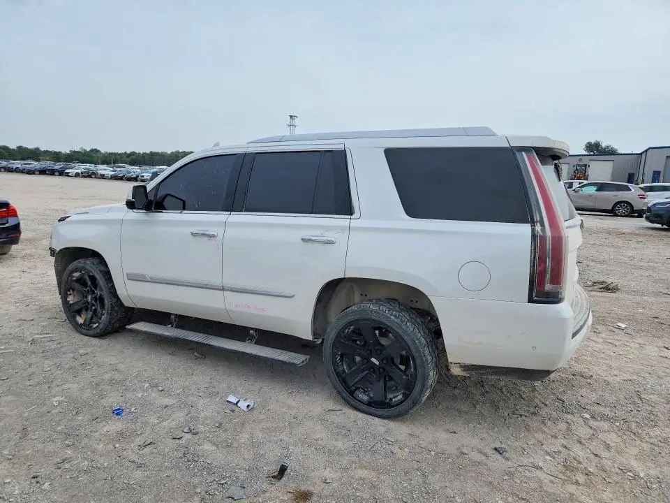 2018 CADILLAC ESCALADE LUXURY  
