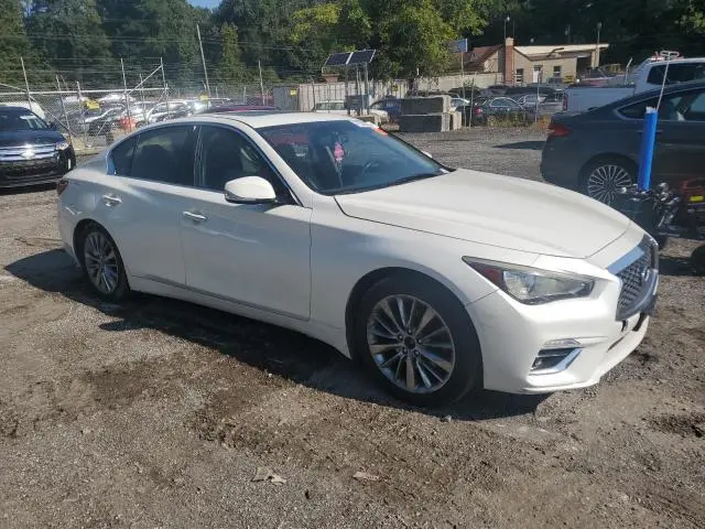 2018 INFINITI Q50 LUXE  