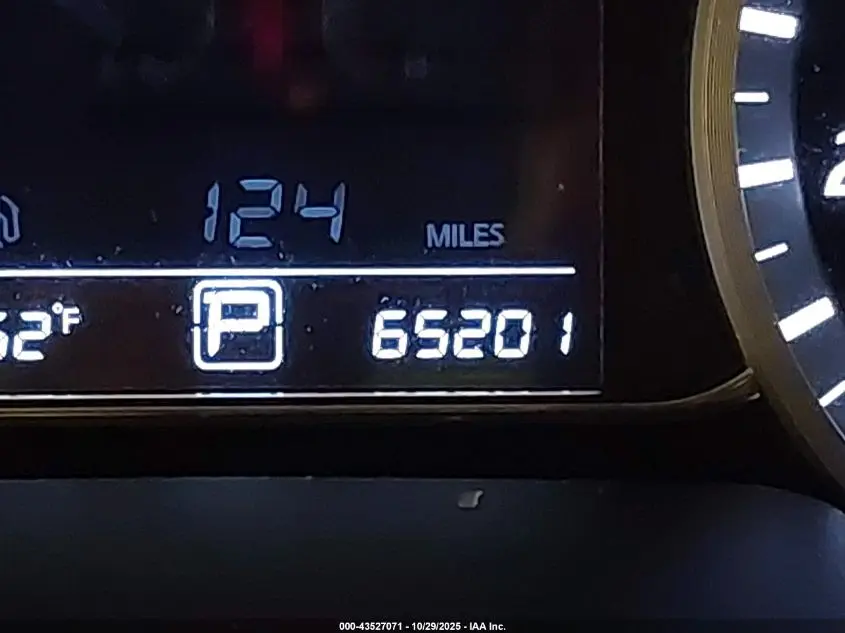 2015 NISSAN SENTRA SR