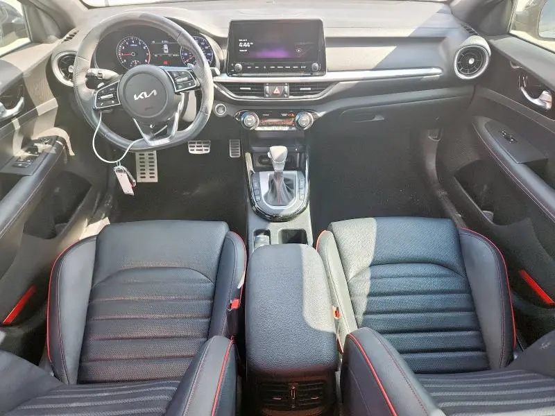 2023 KIA FORTE GT  