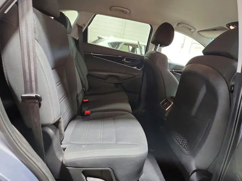 2020 KIA SORENTO S  