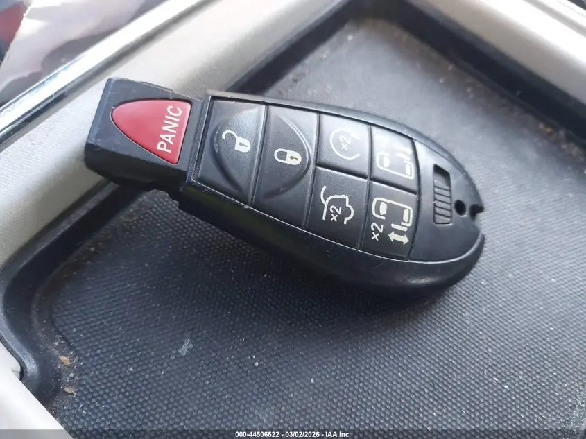 2014 CHRYSLER TOWN & COUNTRY TOURING-L