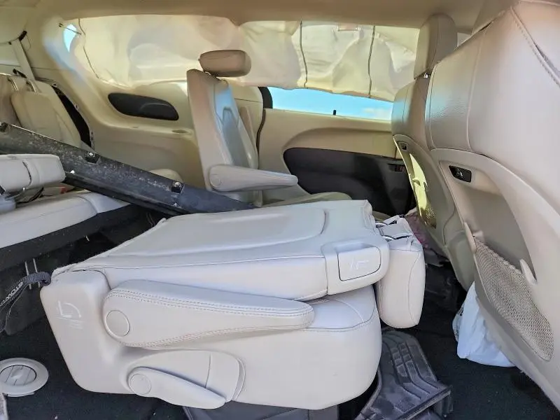 2021 CHRYSLER PACIFICA TOURING L  