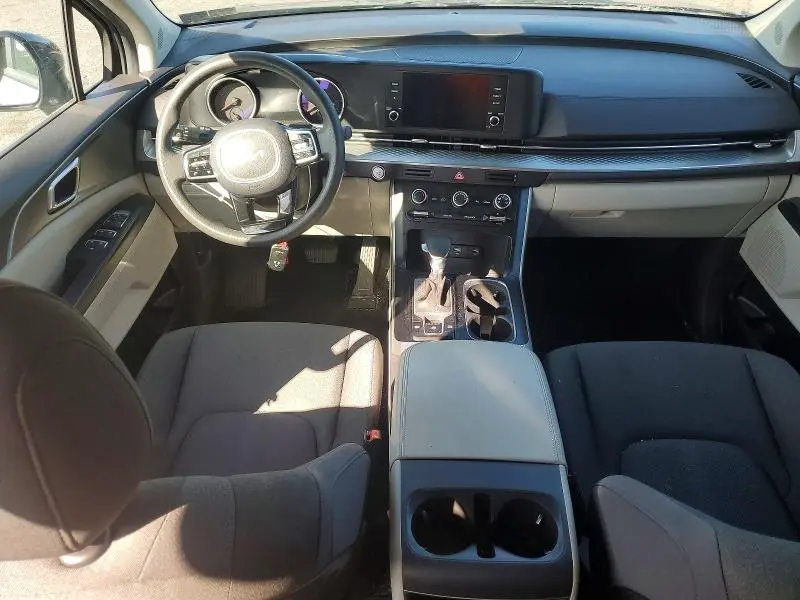 2024 KIA CARNIVAL LX  