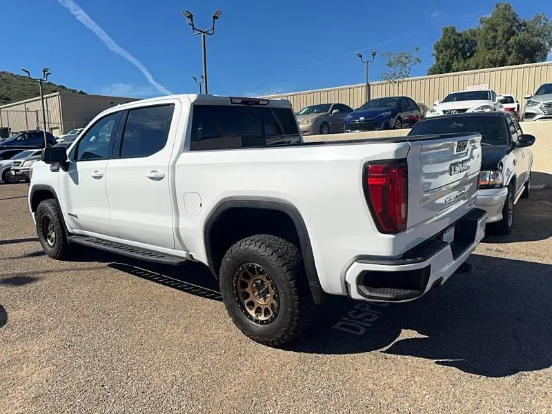 2021 GMC SIERRA K1500 AT4  