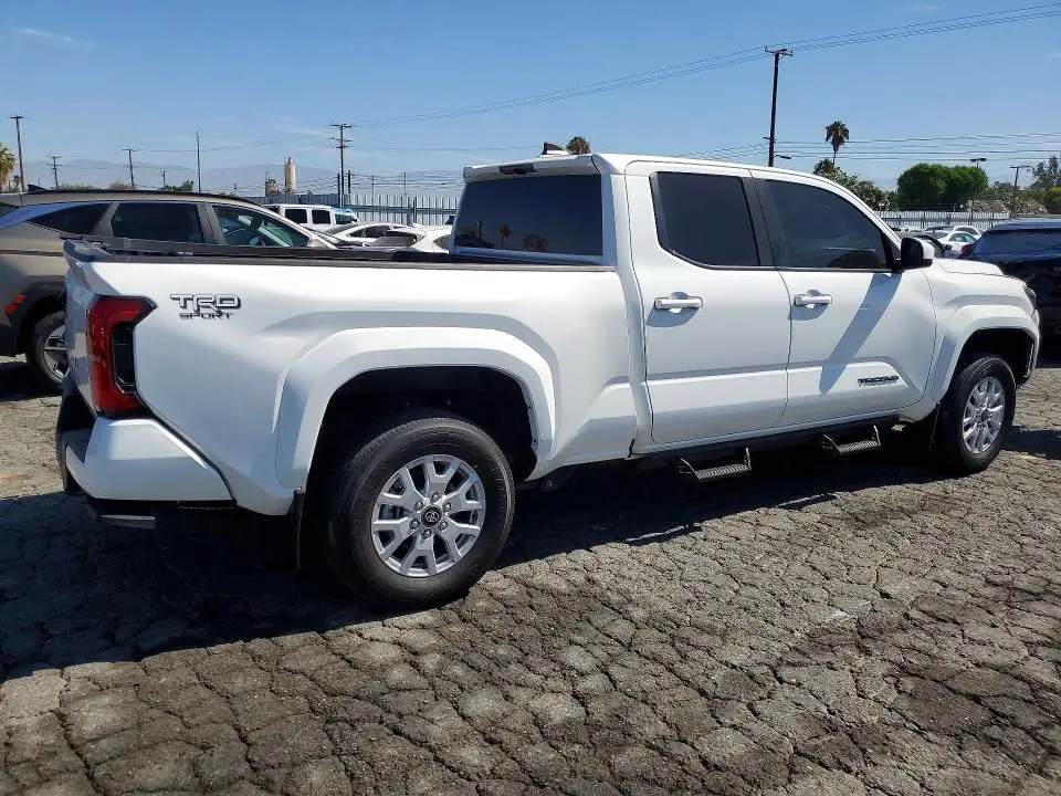 2024 TOYOTA TACOMA TRD SPORT  