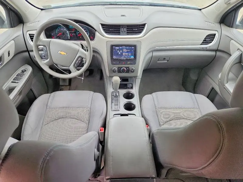 2013 CHEVROLET TRAVERSE LS  