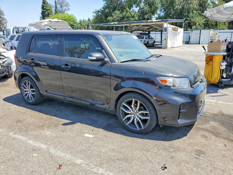 2013 SCION XB BASE  