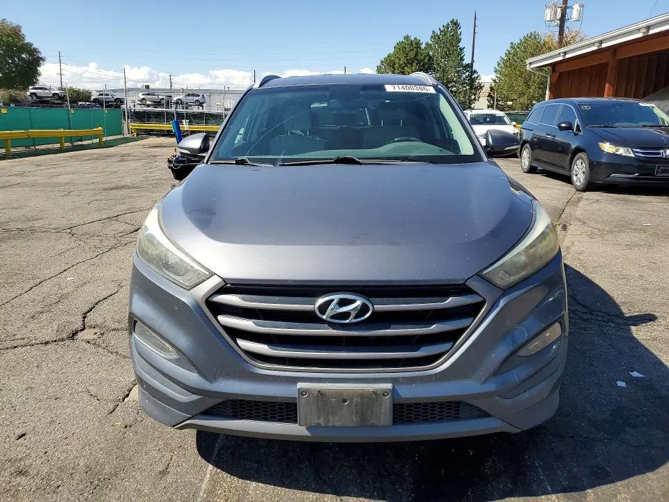2016 HYUNDAI TUCSON SPORT  