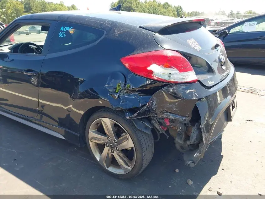 2013 HYUNDAI VELOSTER TURBO W/BLACK