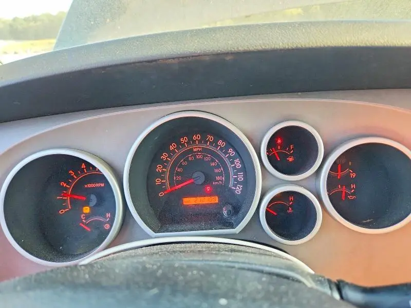 2013 TOYOTA SEQUOIA SR5  