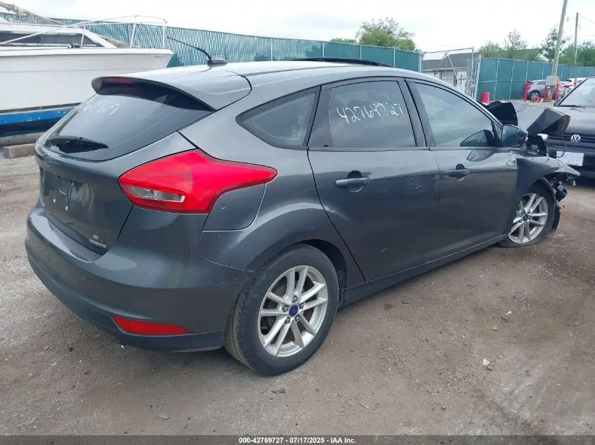 2015 FORD FOCUS SE