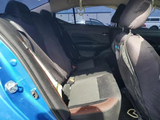 2023 NISSAN VERSA SR  