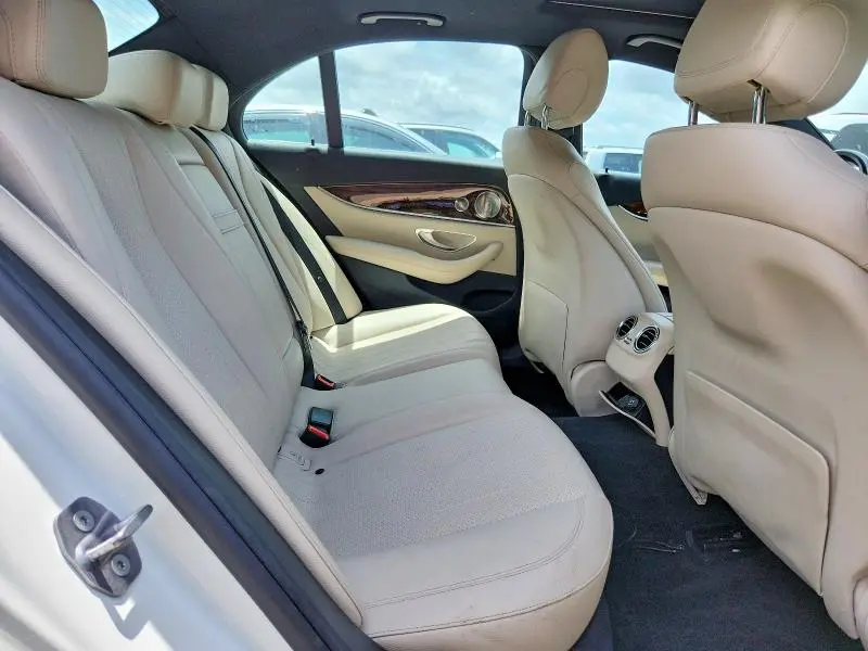 2017 MERCEDES-BENZ E 300 4MATIC  