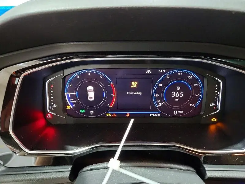 2019 VOLKSWAGEN JETTA SEL  
