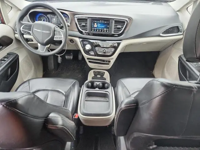 2020 CHRYSLER VOYAGER LXI  