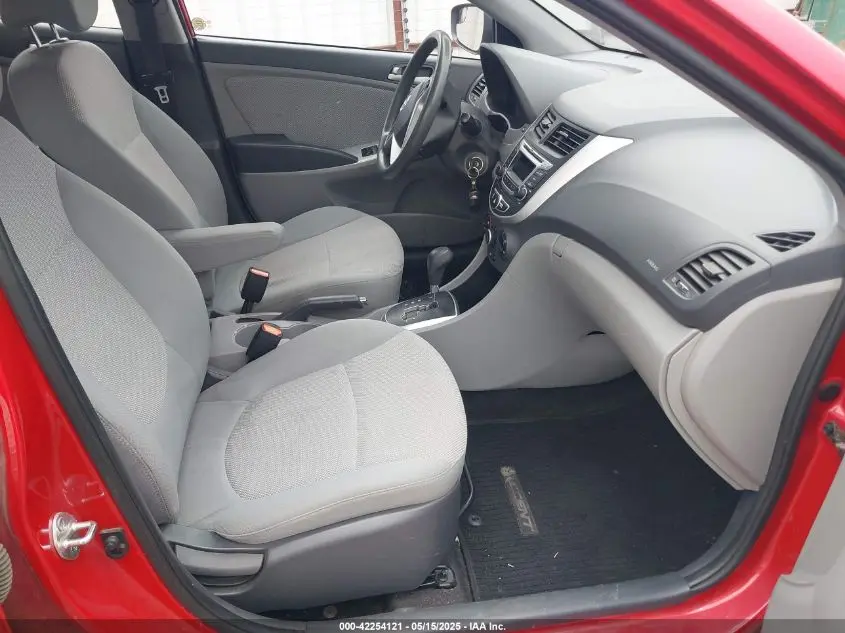 2014 HYUNDAI ACCENT GS
