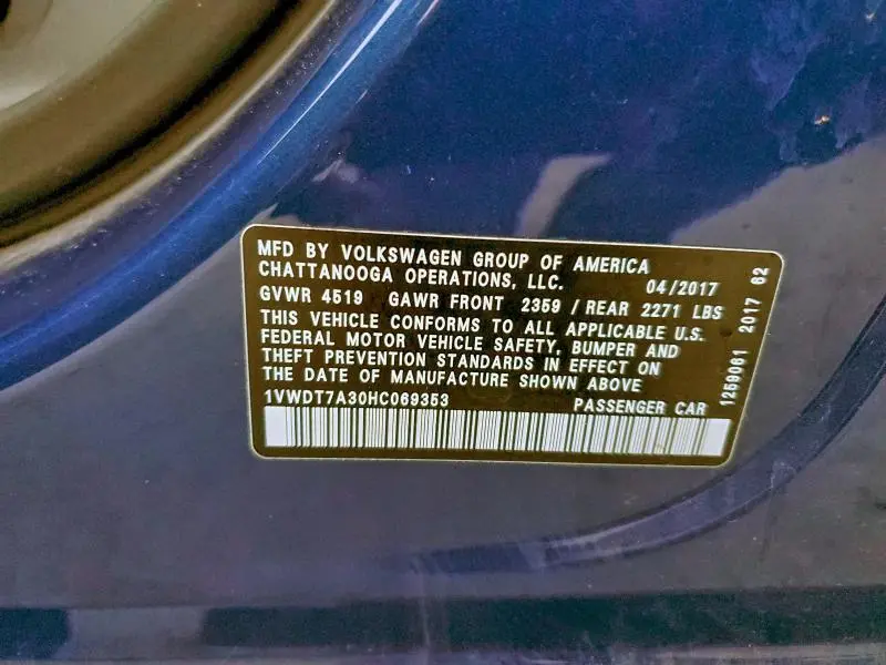 2017 VOLKSWAGEN PASSAT R-LINE  