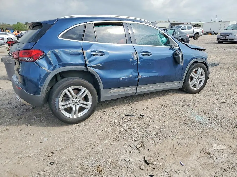 2021 MERCEDES-BENZ GLA 250 4MATIC  