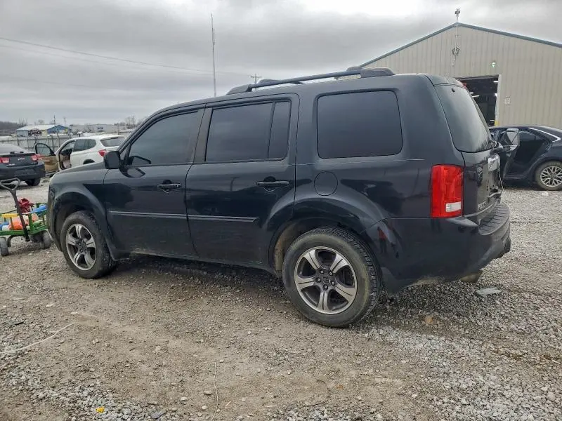 2015 HONDA PILOT SE  