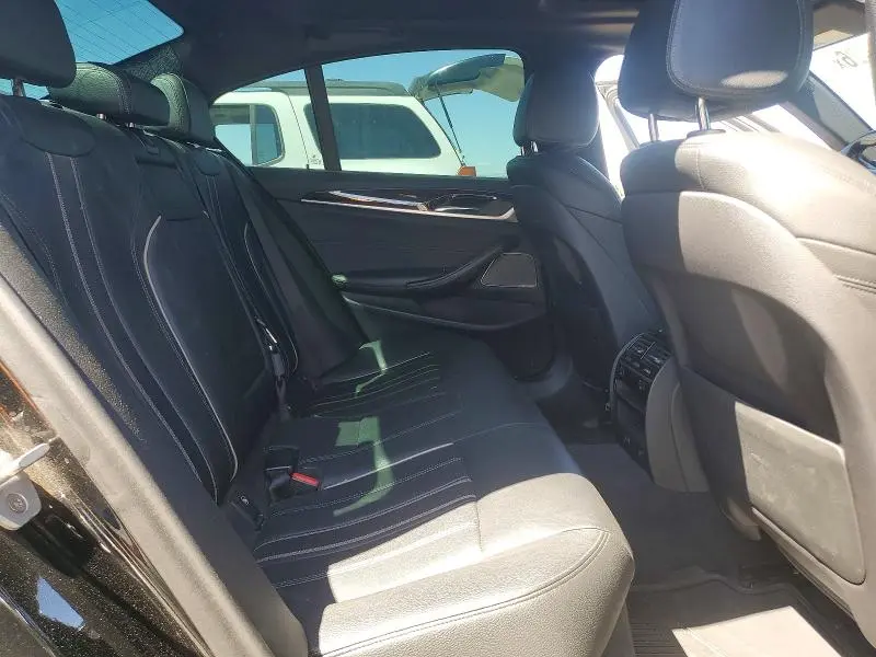 2018 BMW 530XE   