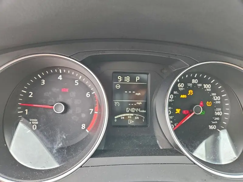 2016 VOLKSWAGEN JETTA SE  