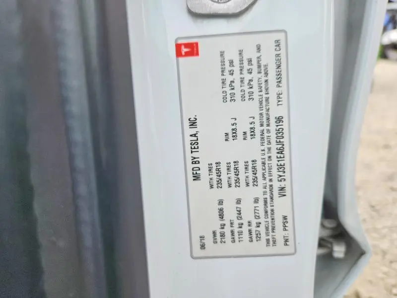2018 TESLA MODEL 3   