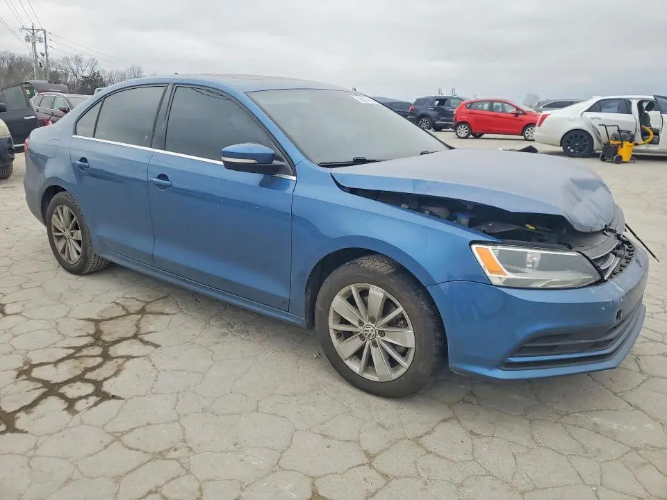 2016 VOLKSWAGEN JETTA SE  