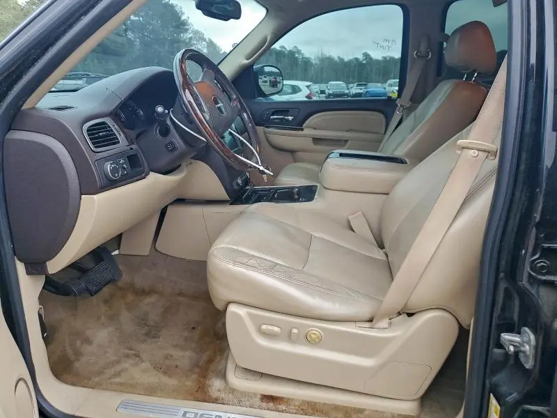 2011 GMC YUKON XL DENALI  