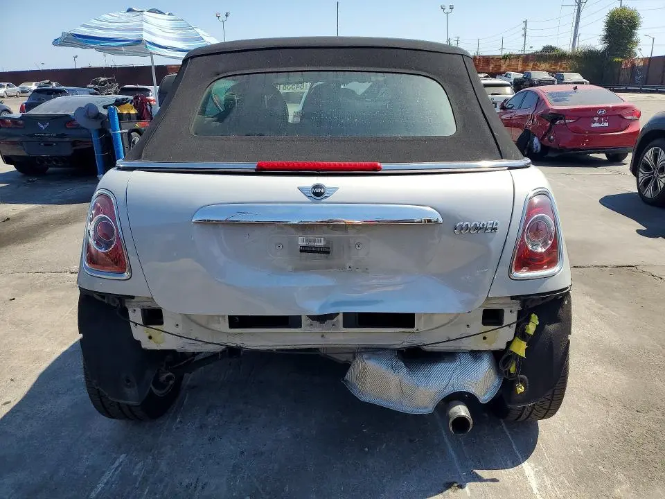 2012 MINI COOPER   