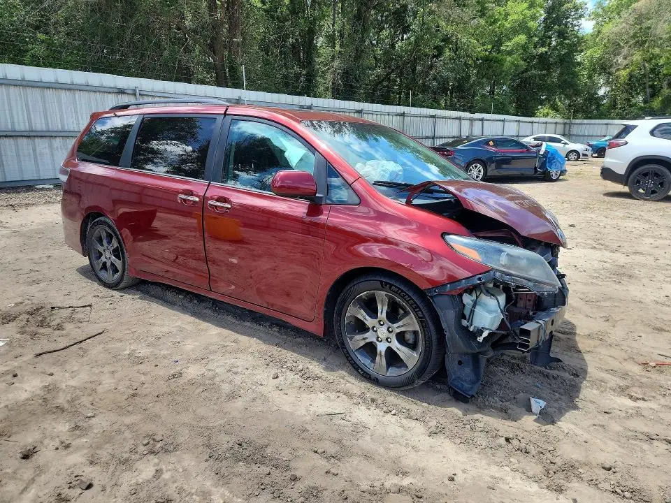 2015 TOYOTA SIENNA SPORT  