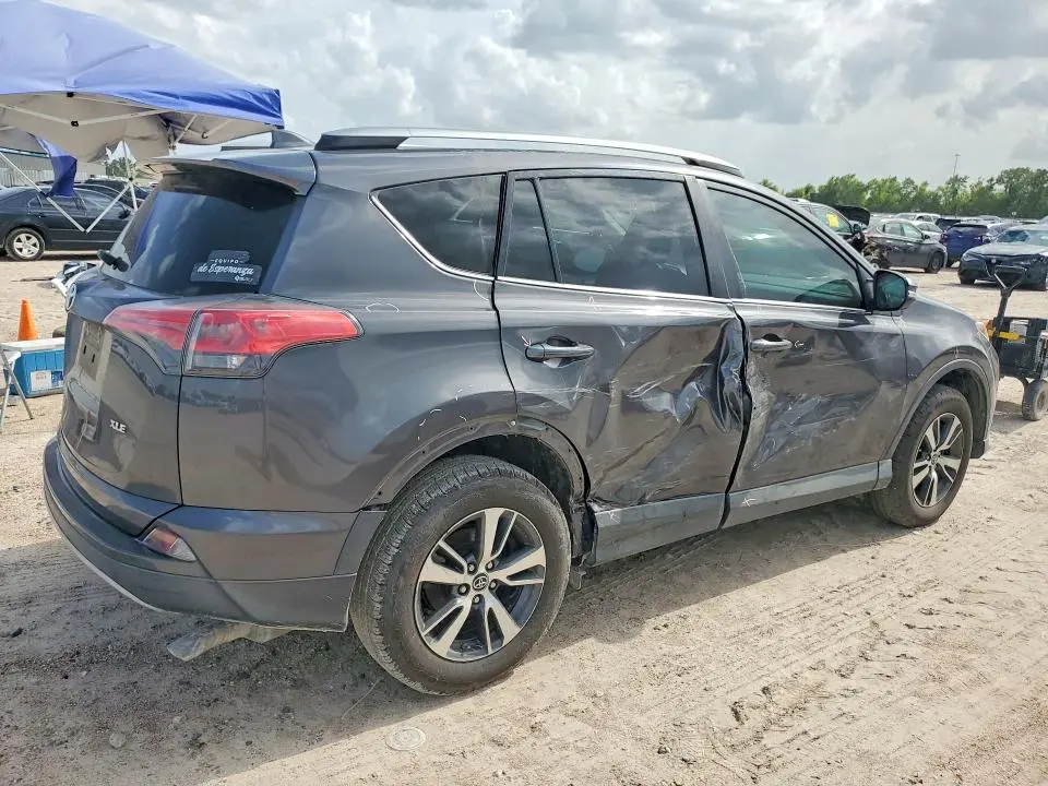 2018 TOYOTA RAV4 XLE  