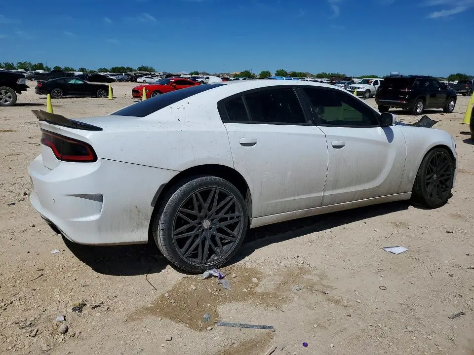 2015 DODGE CHARGER R  