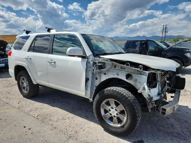 2011 TOYOTA 4RUNNER SR5  