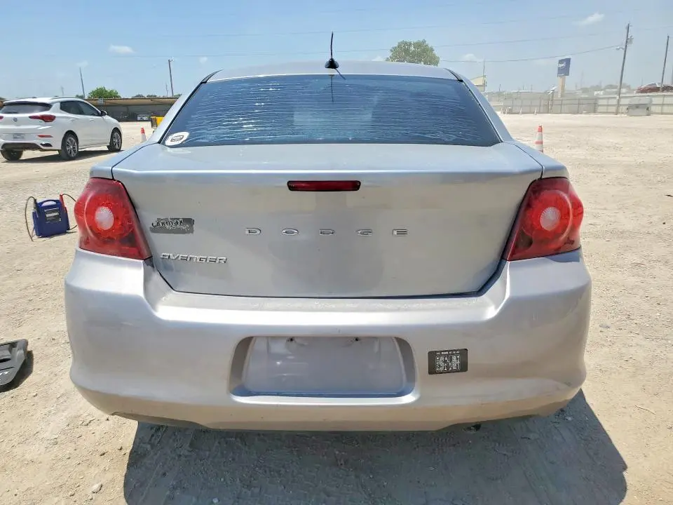 2013 DODGE AVENGER SE  