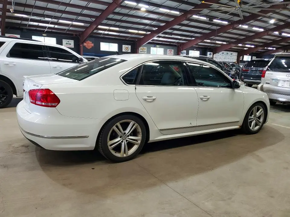 2014 VOLKSWAGEN PASSAT SEL  