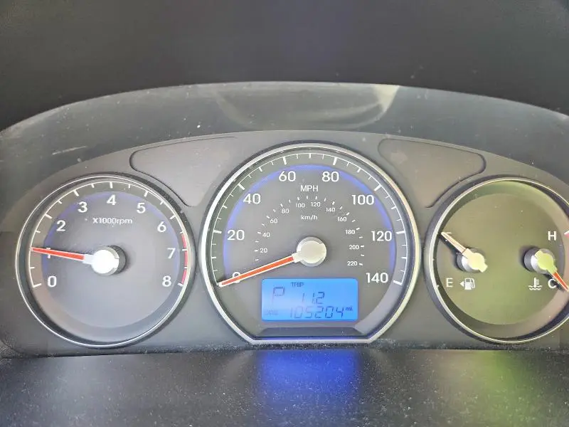 2011 HYUNDAI SANTA FE GLS  