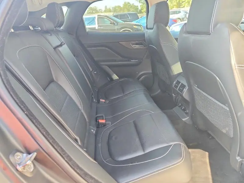 2018 JAGUAR F-PACE S  